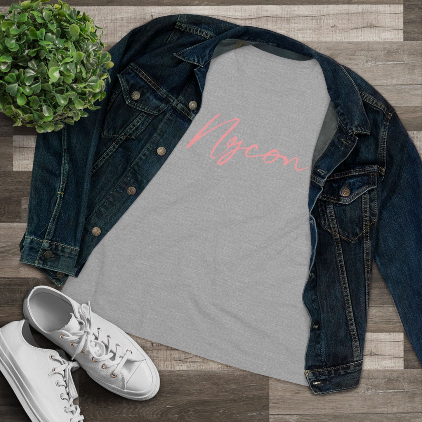 Icon Racing | Nycon Women's Script Tee